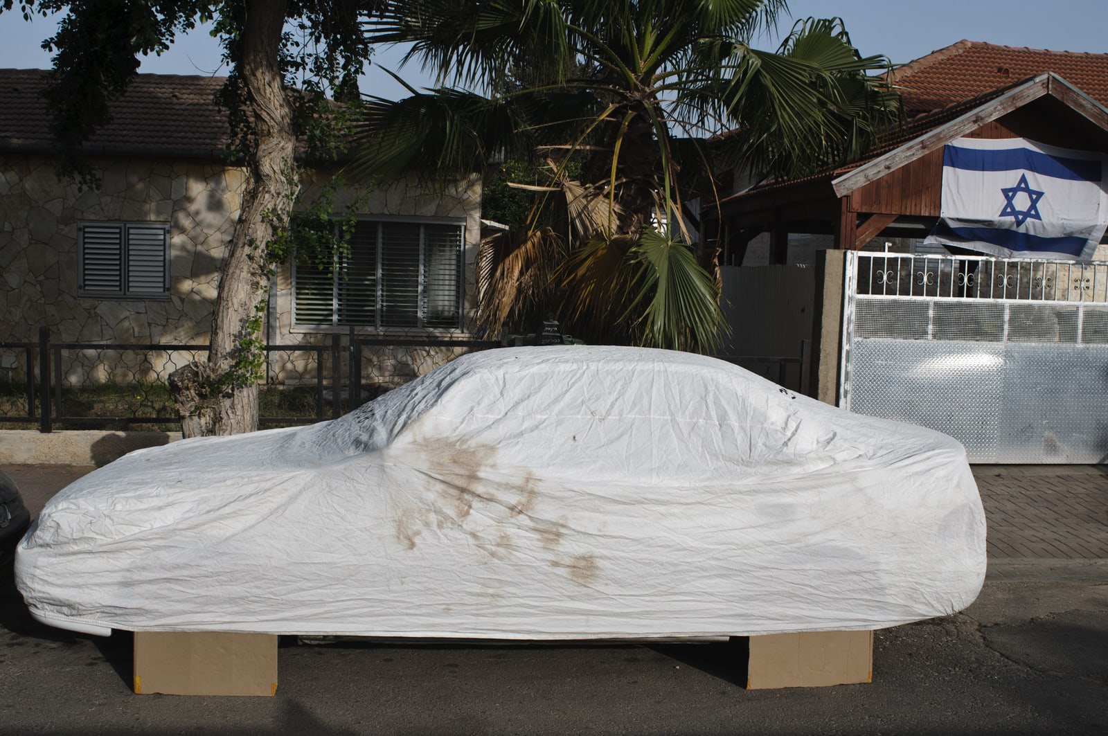 Car in Kaplan street, 2010